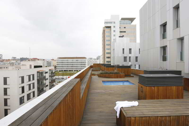 Urban District Apartments - Rambla Suites & Pool Барселона Экстерьер фото